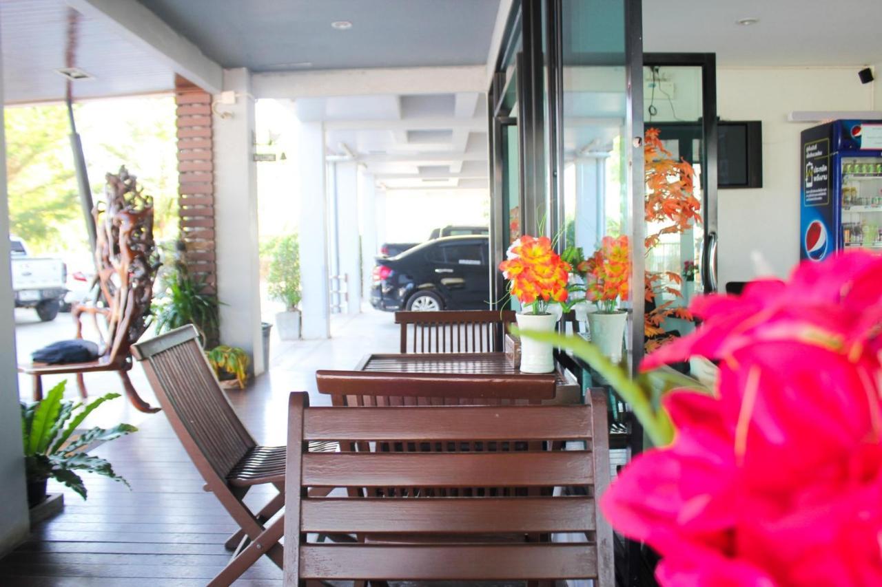 Plus Hotel Loei Eksteriør billede
