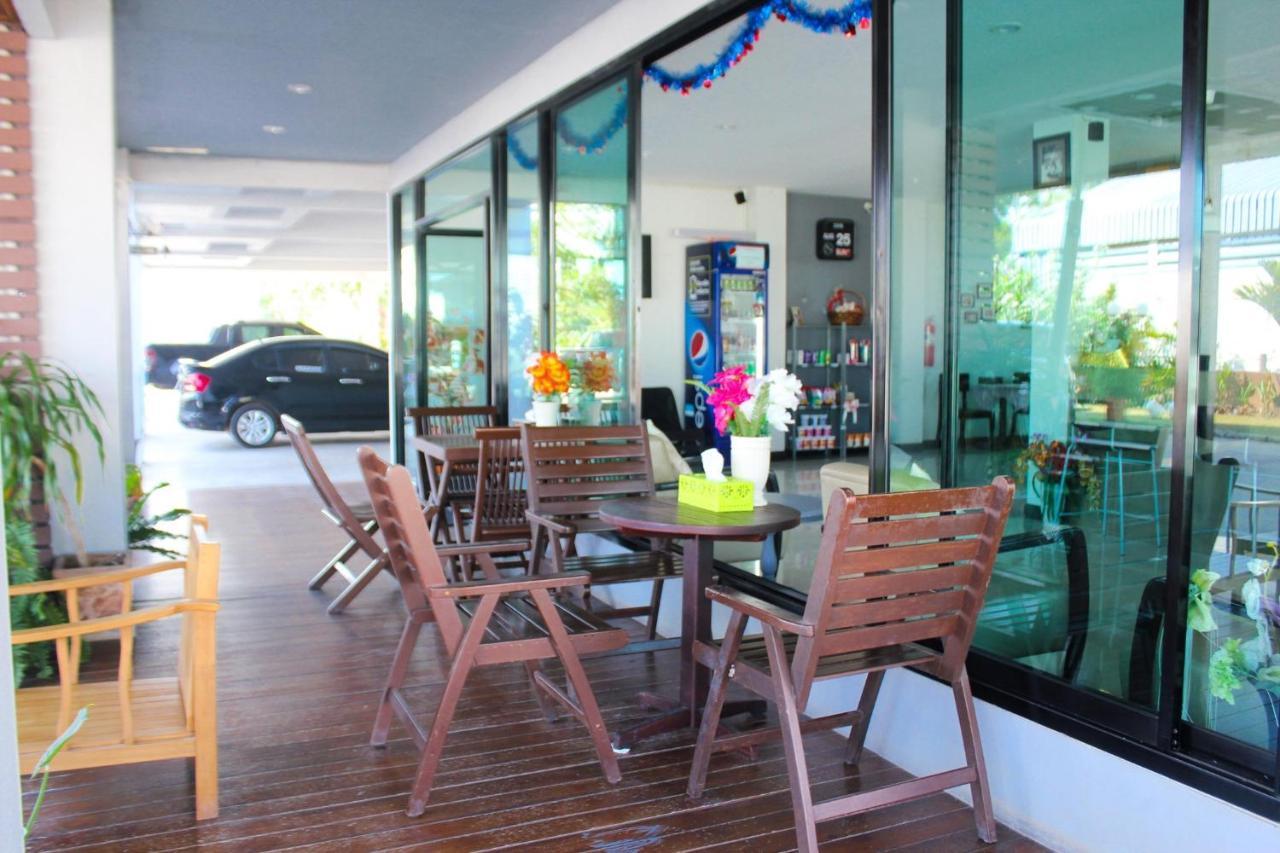 Plus Hotel Loei Eksteriør billede