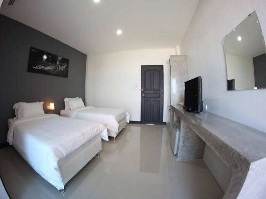 Plus Hotel Loei Eksteriør billede