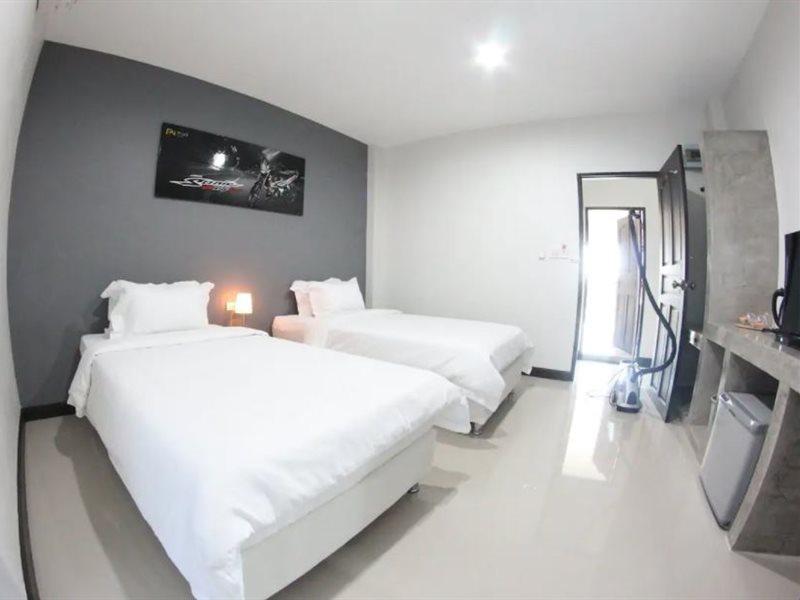 Plus Hotel Loei Eksteriør billede